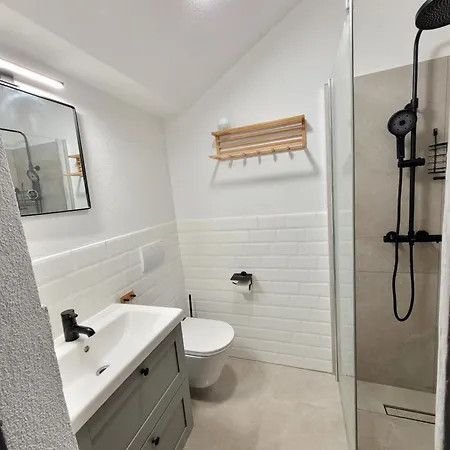 Neu Guesthouse-passion Апартаменты